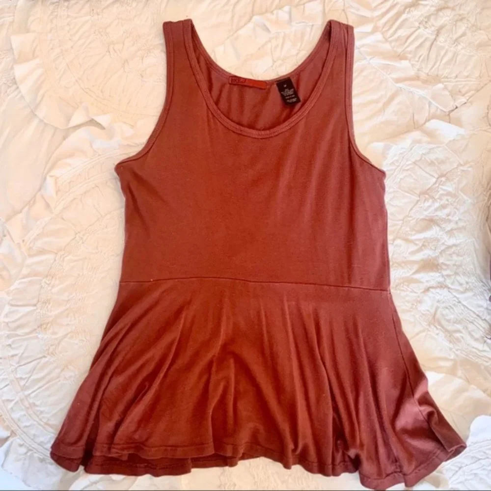 🌷4/$20 HOST PICK - BKE Top (Burgundy) - Picture 2 of 3